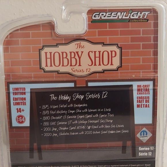 Greenlight Hobby Shop 12 - 2001 Jeep Cherokee Sport MOPAR Off-Road 97120-E - Picture 5 of 8